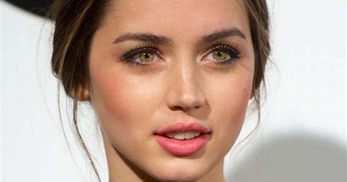 A Glimpse into Ana De Armas' Age and Journey