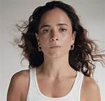 Alice Braga Biography, Age, Height, Husband, Net Worth, Family ·