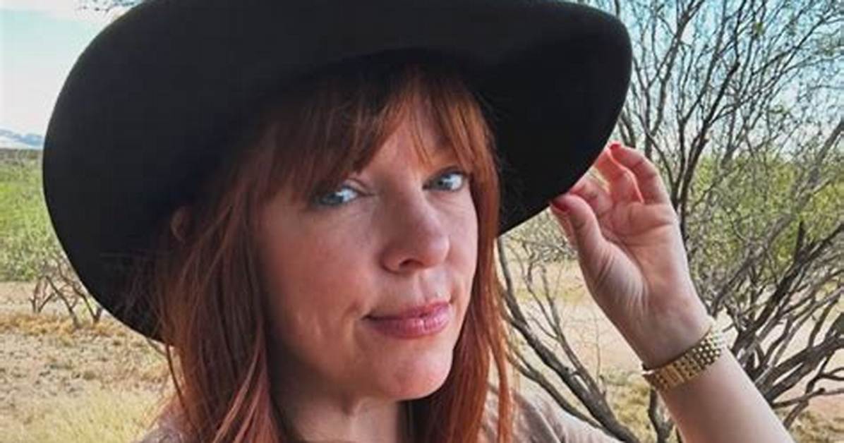 Amy Bruni Wiki Bio, Age, Net Worth, Husband, Kids.