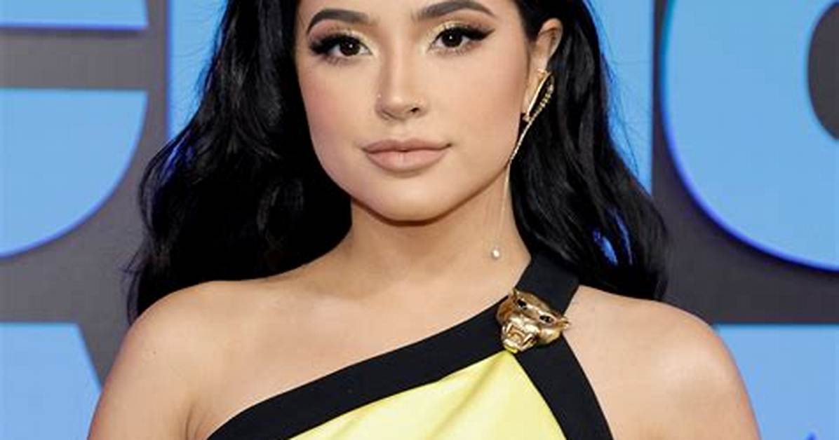 Becky G Es Pariente De Selena Gomez? Celebrity. Fm