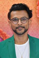 Blinkblog | Utkarsh Ambudkar Height