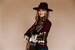 Bri Bagwell Bio, Wiki, Age, Net Worth, Boyfriend, Songs and Album
