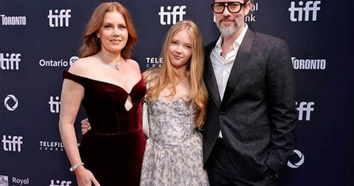Complete Guide to Amy Adams' Relationships