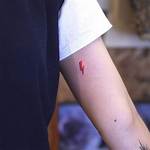 David Raum Lightning Bolt Neck Tattoo Means Victory