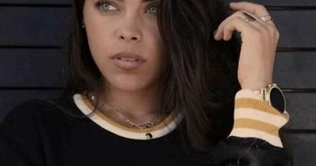 Denisse Novoa Left on a Trip Did