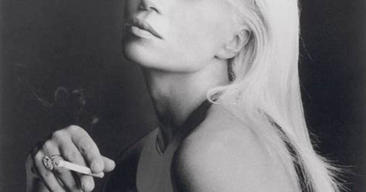 Donatella Versace Young: the Rise of a Fashion Icon