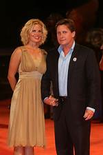 Emilio Estevez: a Guide to His Dating History