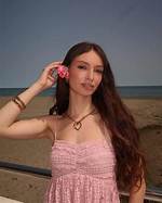 Estefania Saavedra Net Worth, Wiki, Early Life, Education, Career, Awards, Relationship Status, Body Measurements, Social Media