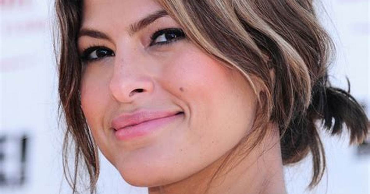 Eva Mendes Sets the Record Straight on Those Plastic Surgery Comments