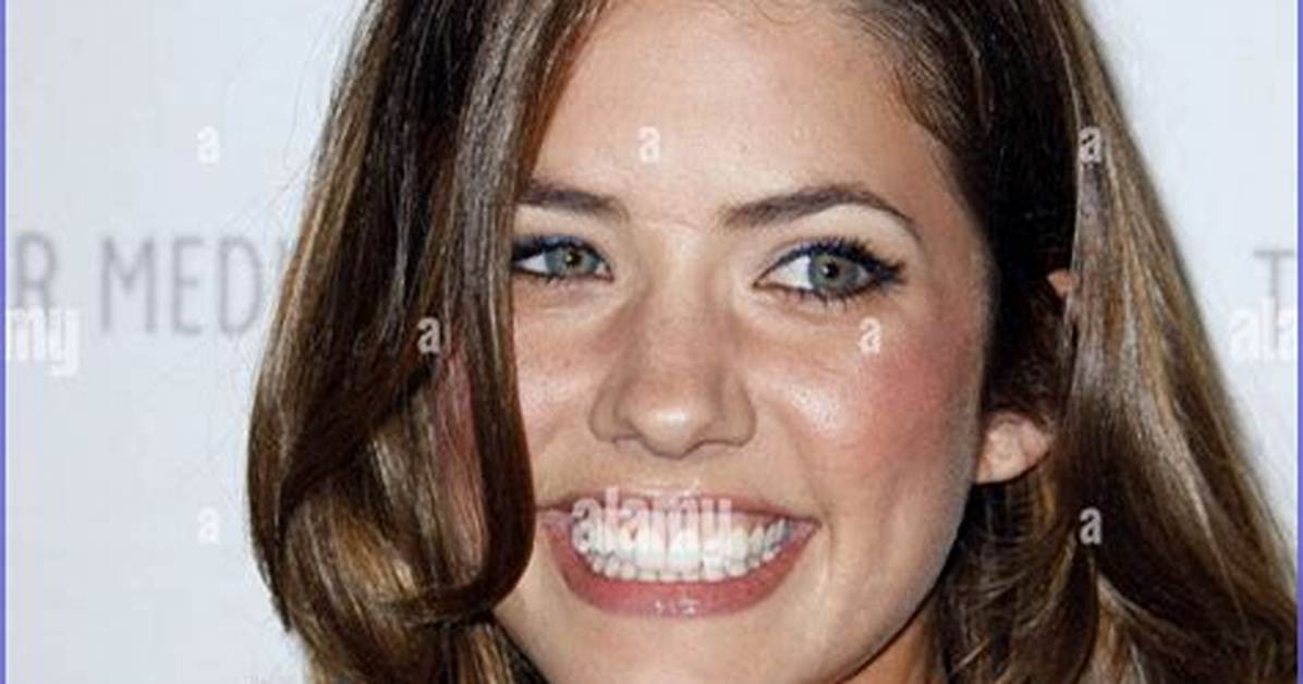 Exploring the Life and Career of Julie Jess: a Comprehensive Biography
