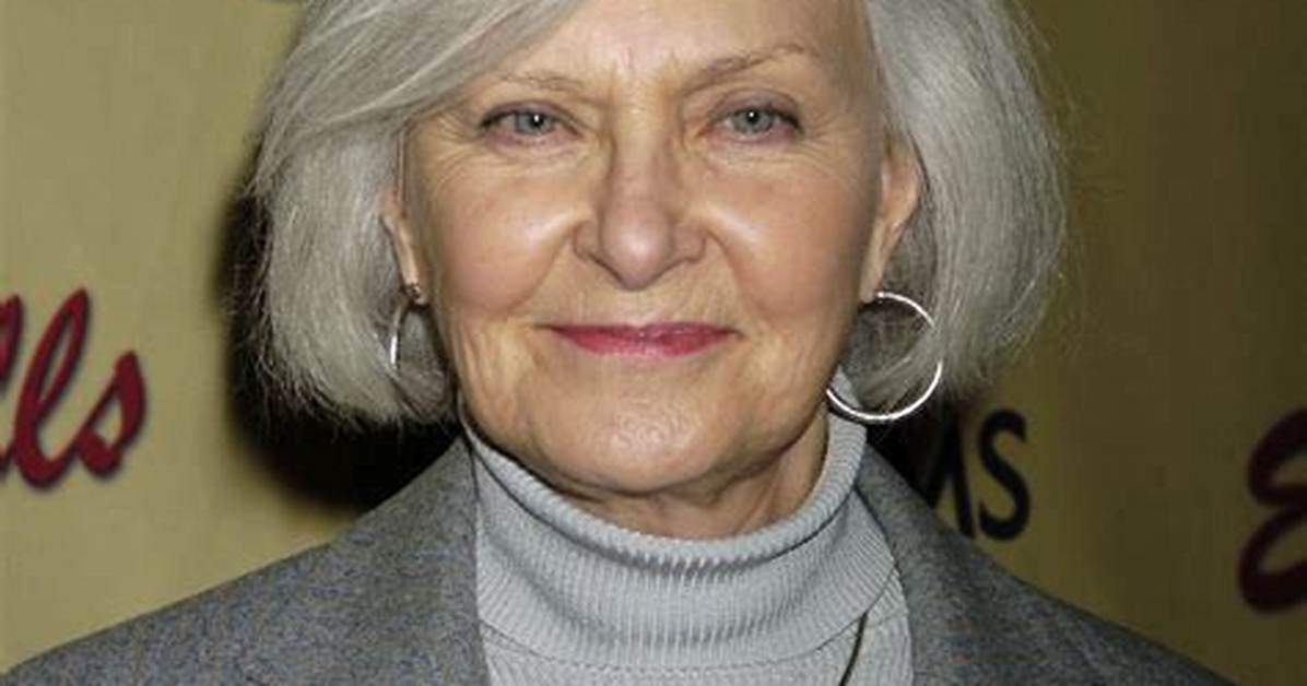 Exploring the Status of Joanne Woodward in 2024