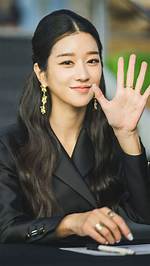 Exploring the Talents of Seo Ye Ji and Kim Ji Won
