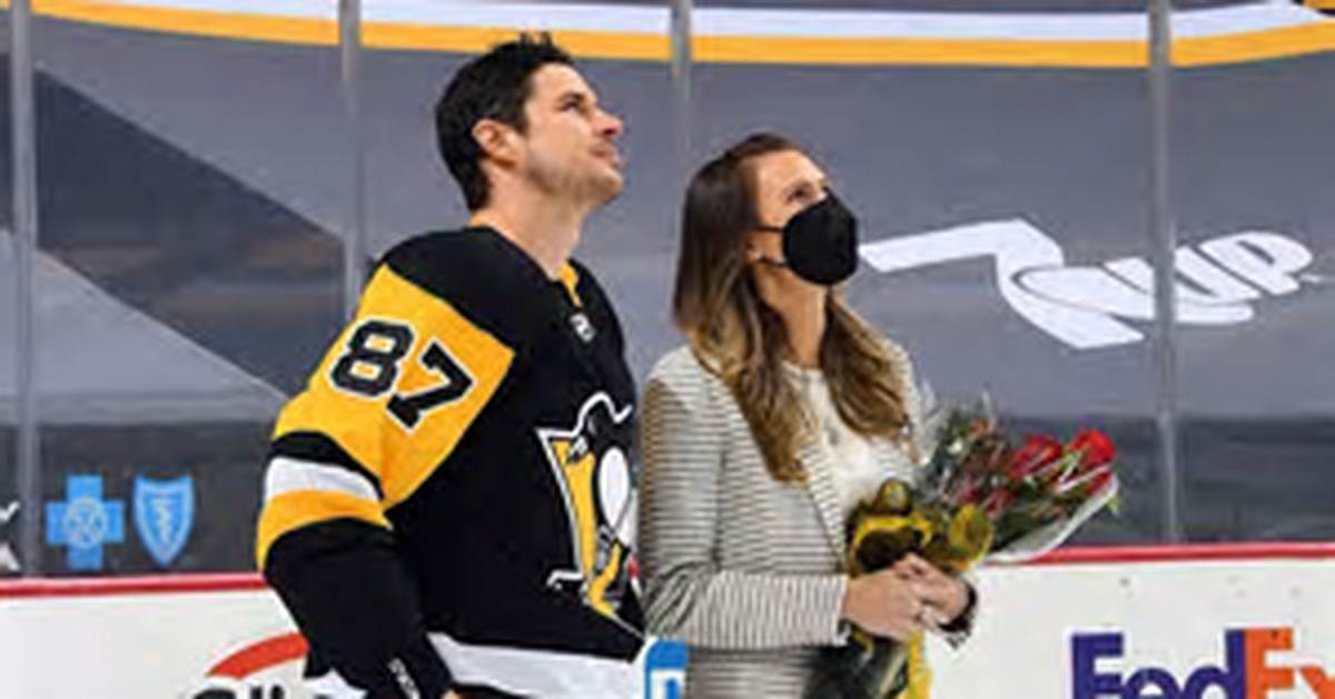Inside the Rumored Relationship of Sidney Crosby