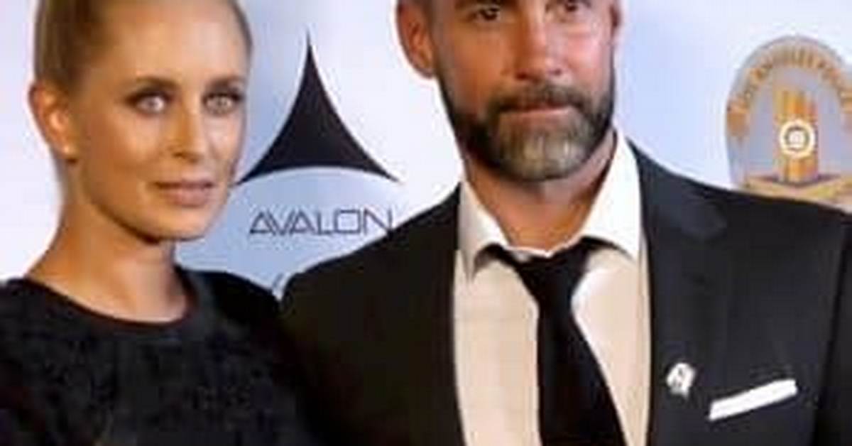 Jay Harrington's Relationships: a Comprehensive Guide