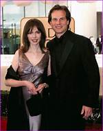 Kelly Rowan and Bill Paxton in "Big Love"