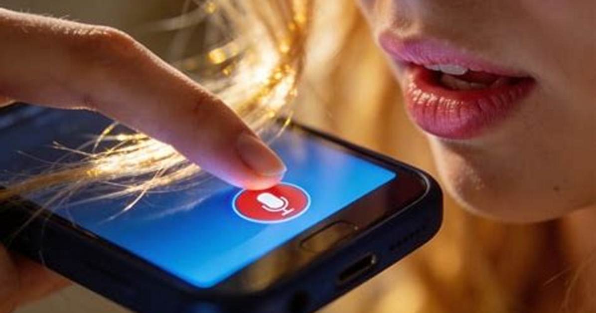 Pressing a Red Button Gets the Voice Judge Blake Shelton a Massive Salary Tue 23 November 2021