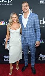 Rob Gronkowski's Girlfriend Camille Kostek Biography- Model, Salary, Net Worth, Earnings, Married, R