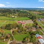 Sixteen Acres of the Roloff Farm Is Still for Sale for a Cool $4M Wed 8 June 2022 10:57 Hele