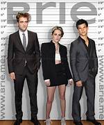 Taylor Lautner's Height in Feet: Unraveling the Mystery