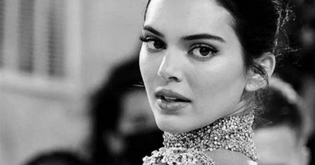 The Ultimate Guide: Kendall Jenner's Iconic Jessie Toy Story Costume