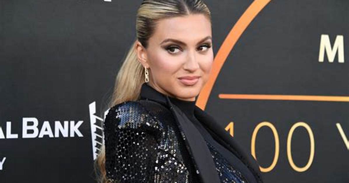 Tori Kelly Net Worth 2023: What Is the Singer Worth?