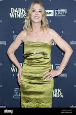 Uncover the Secrets of Jenna Elfman's Net Worth and Income