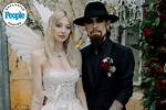 Unveiling Dave Navarro's Love Life: Exclusive Insights
