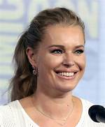 Unveiling the Age of Rebecca Romijn: a Journey Through Time