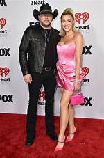 Unveiling the Sibling Bonds: Jason Aldean's Family Connections