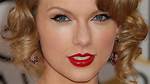 What Taylor Swift Really Looks Like Without All That Makeup