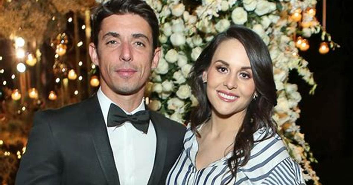 Zuria Vega Parents Meet Gonzalo Vega And